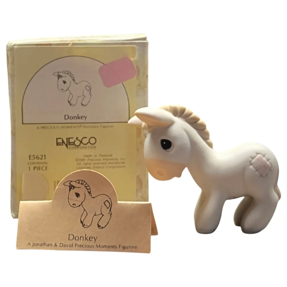 Precious Moments Collectible Figurine - Picture 1 of 3